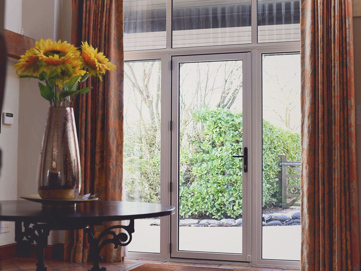 Aluminium back doors