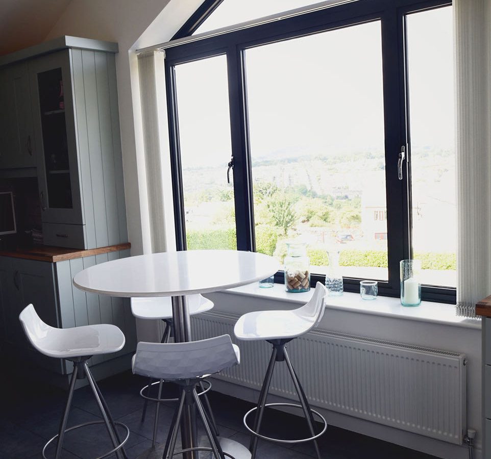 Aluminium flush sash windows