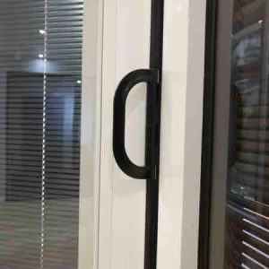 aluminium bifold black d handle