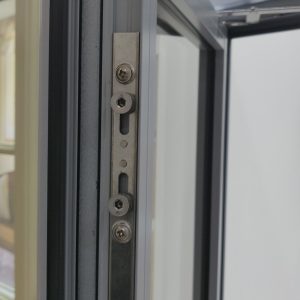 multi point locking mechanism heritage windows