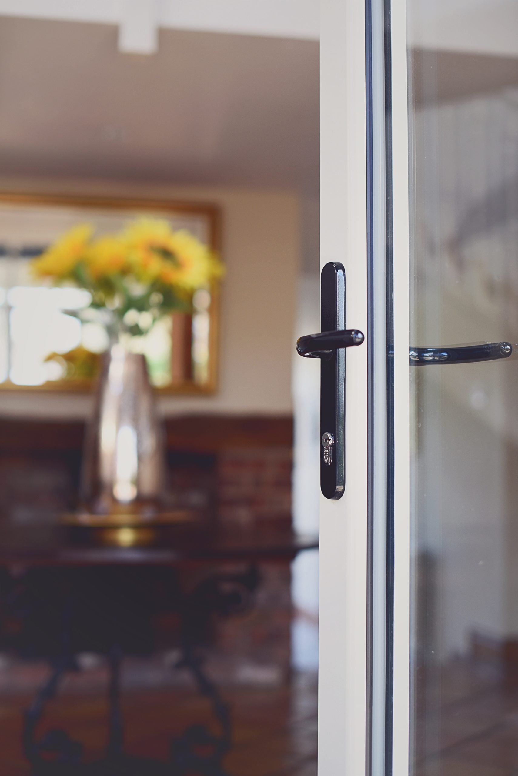 Quickslide aluminium door handles