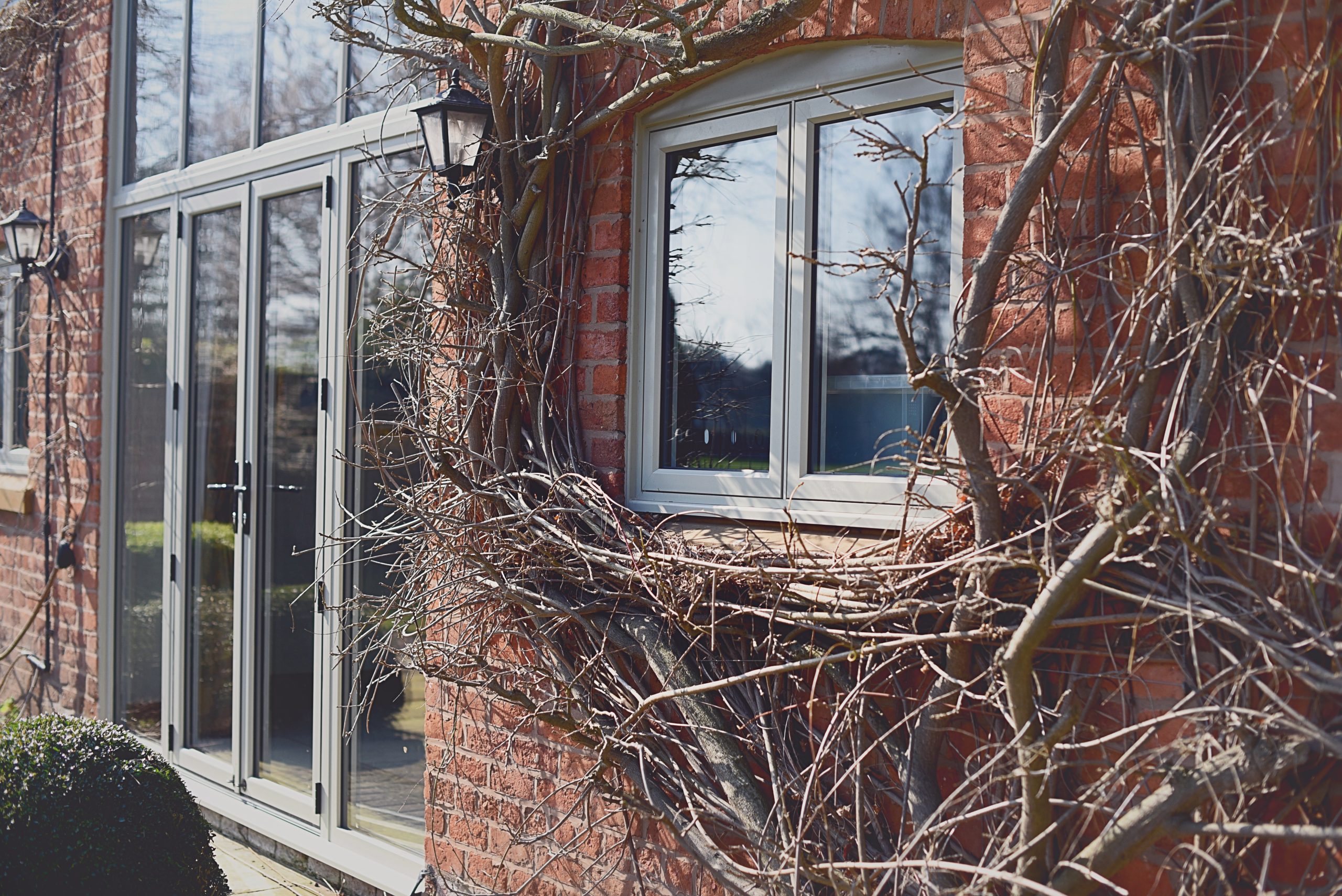 agate grey aluminium flush casement windows from Quickslide