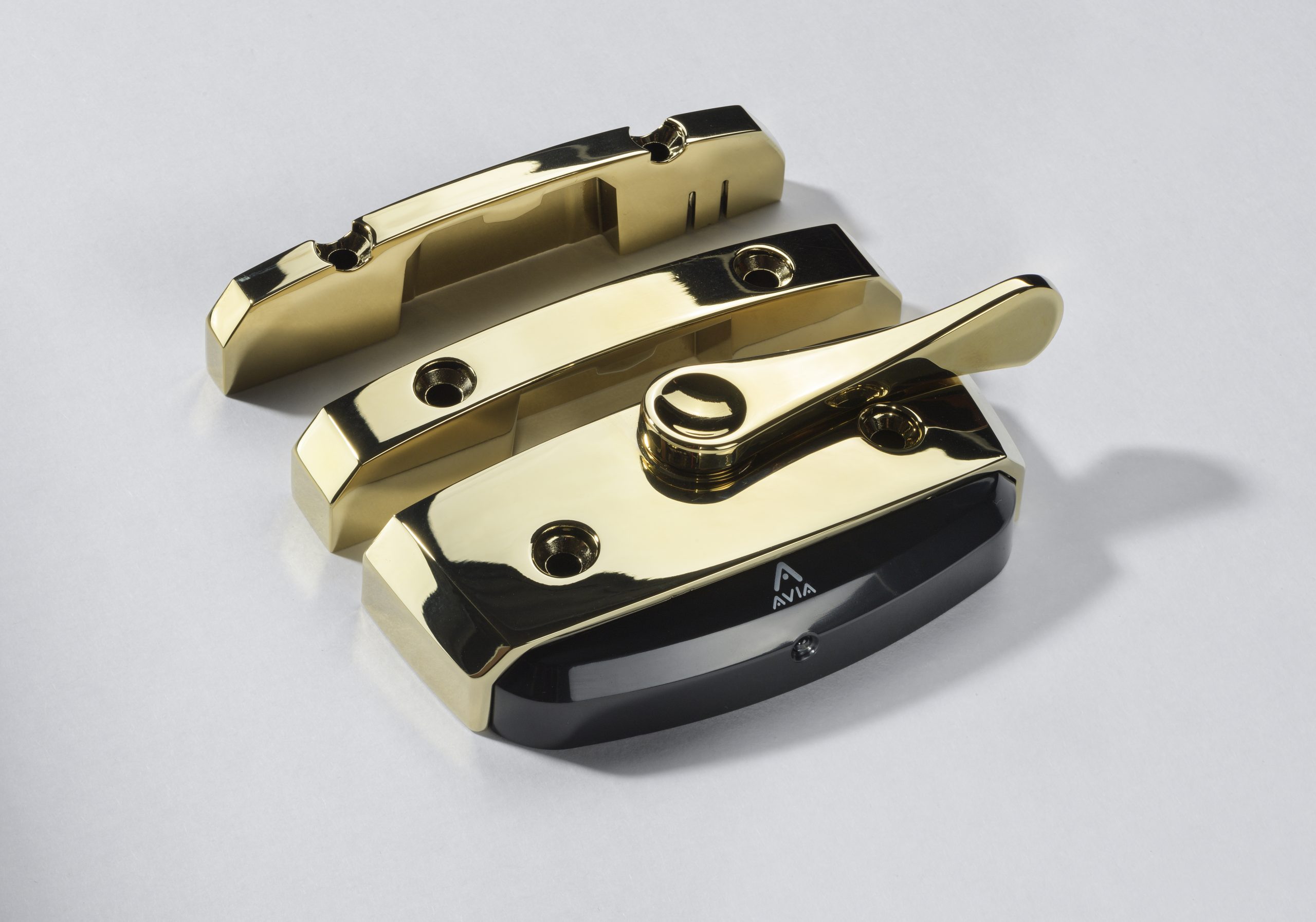 Avia Smart Hardware colour options