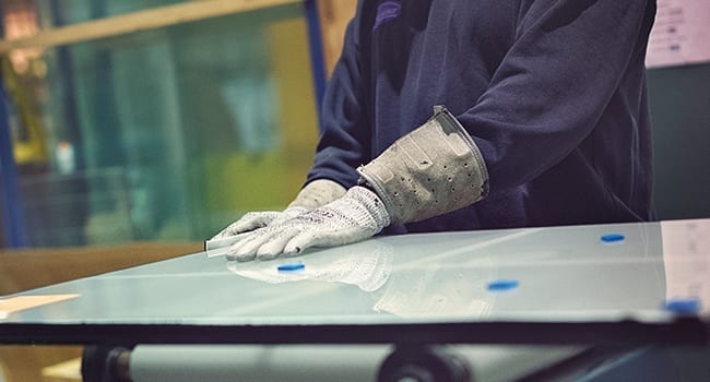 laminated glazing during manufacturing