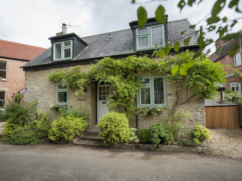 Chartwell Green uPVC Casement Windows by Quickslide