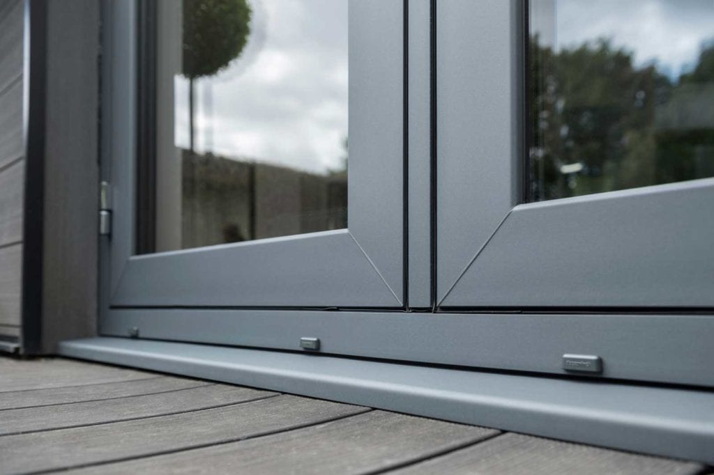 uPVC or Aluminium? Explore both options for your next home improvement project. Whether it's replacement windows or doors, choose from various styles. Both profiles offer excellent functionality and practical benefits, ensuring your property's safety.