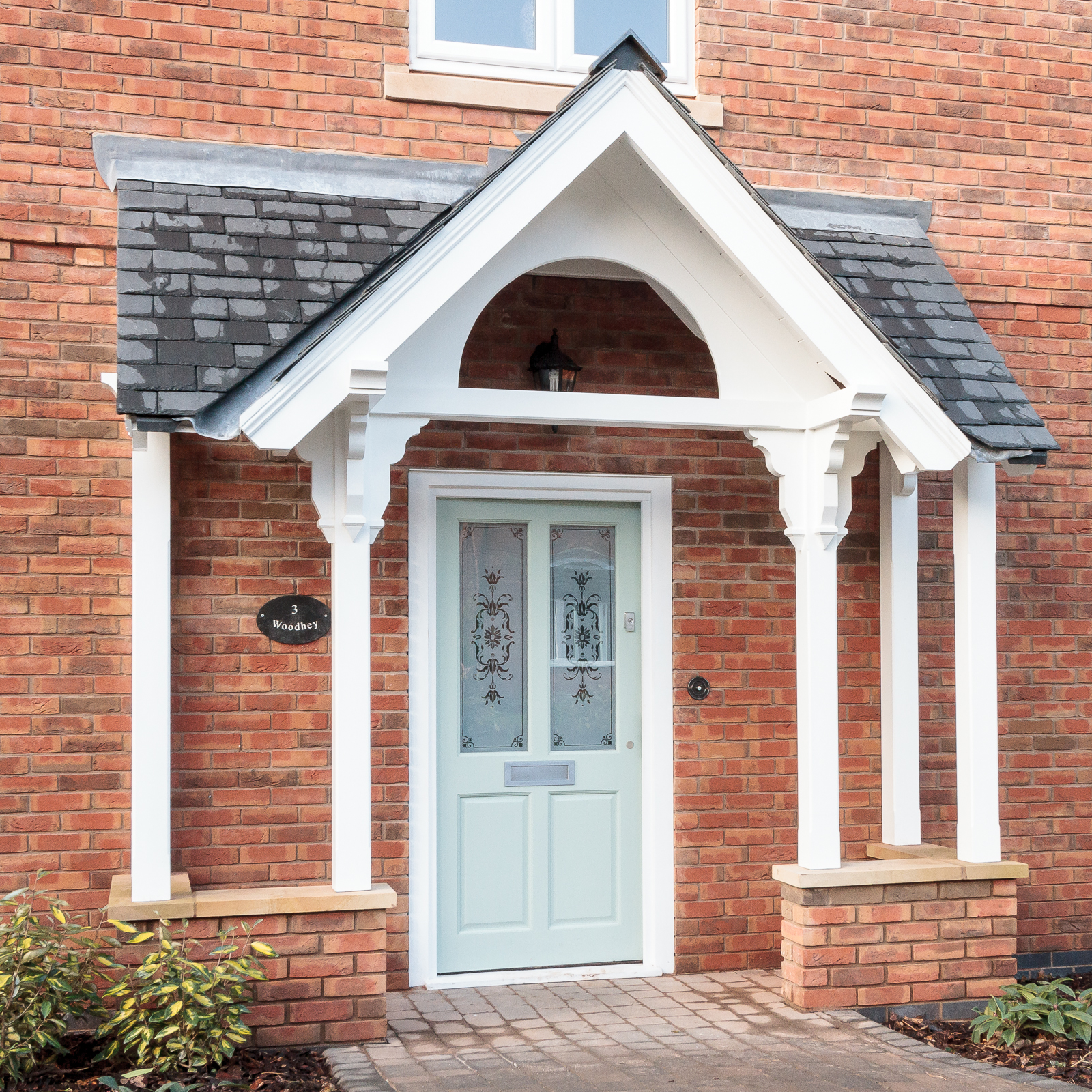 Country-style home at The Beeches development featuring Quickslide’s thermally efficient flush casement windows