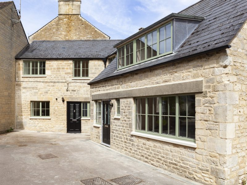 Victorian Style Green Windows Quickslide