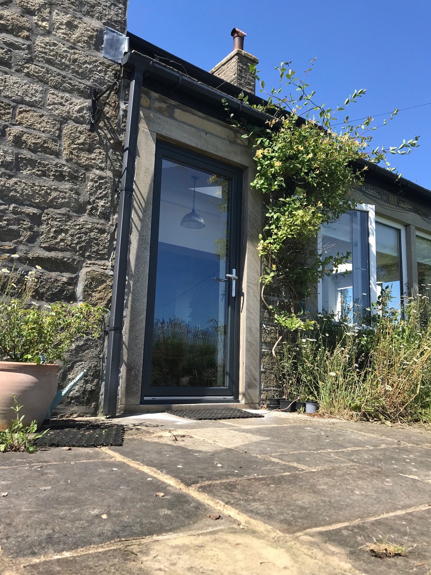 Single Glass Aluminium Door