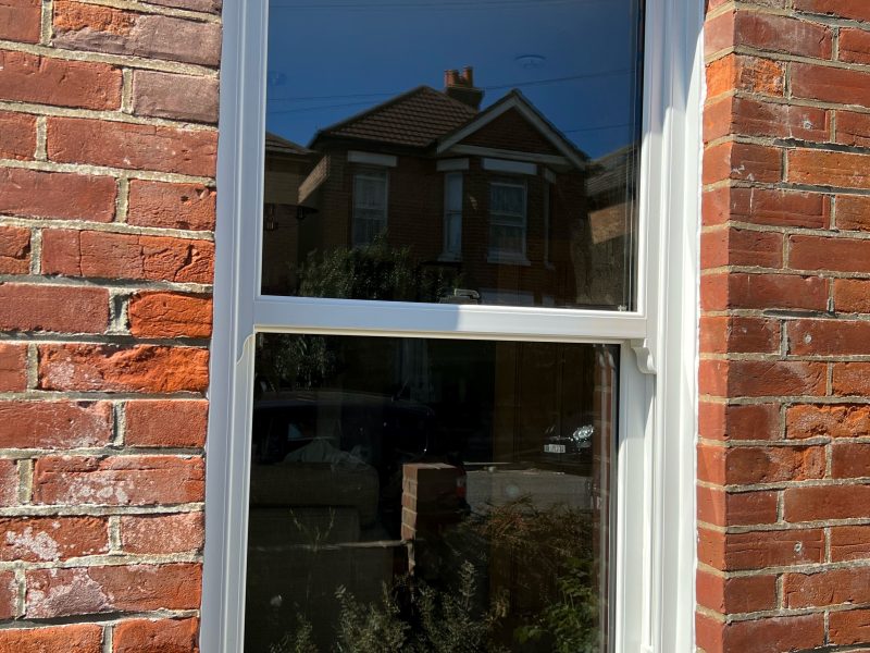 sliding sash windows with trickle vents