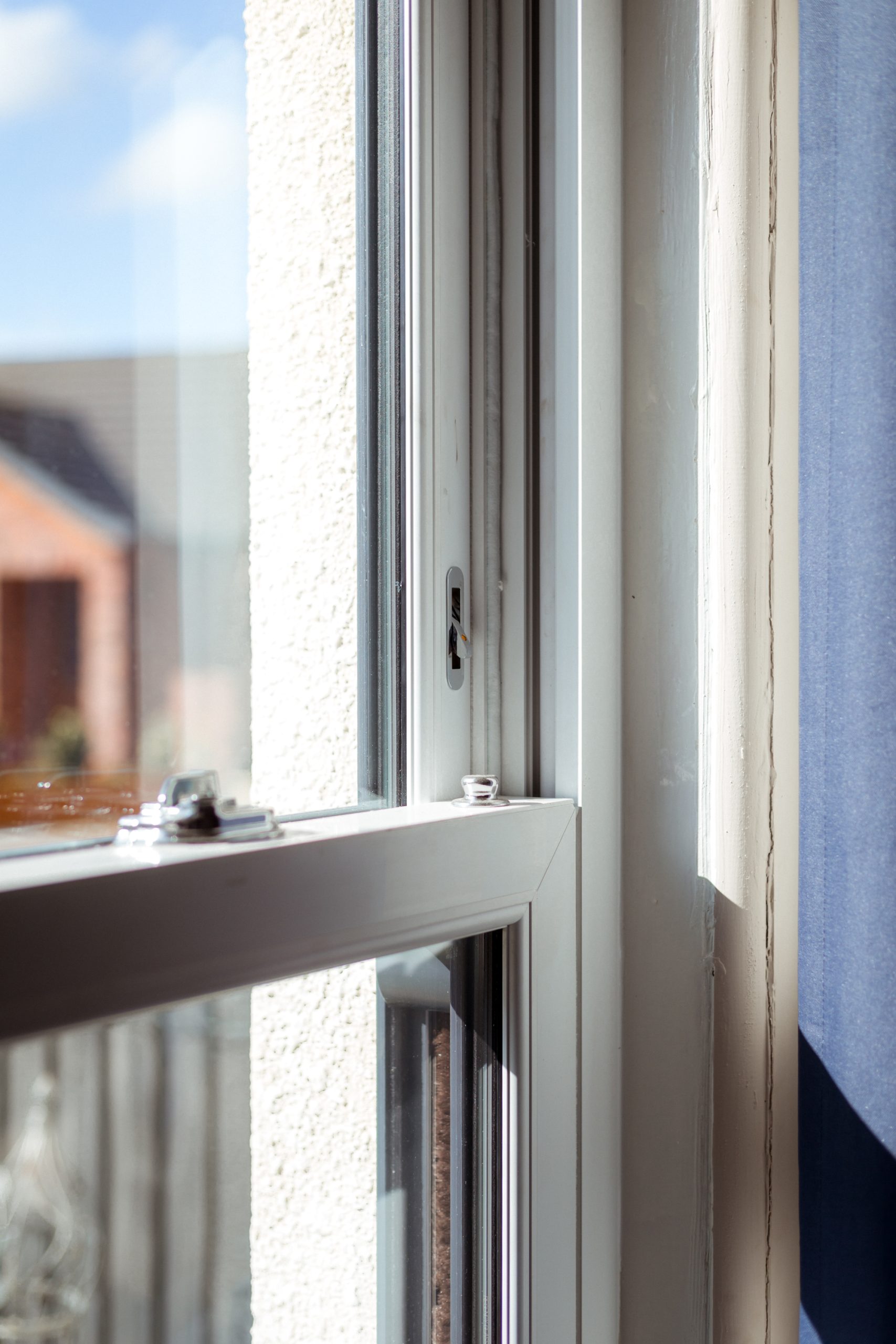 Elegant windows in anthracite grey, combining durability and style