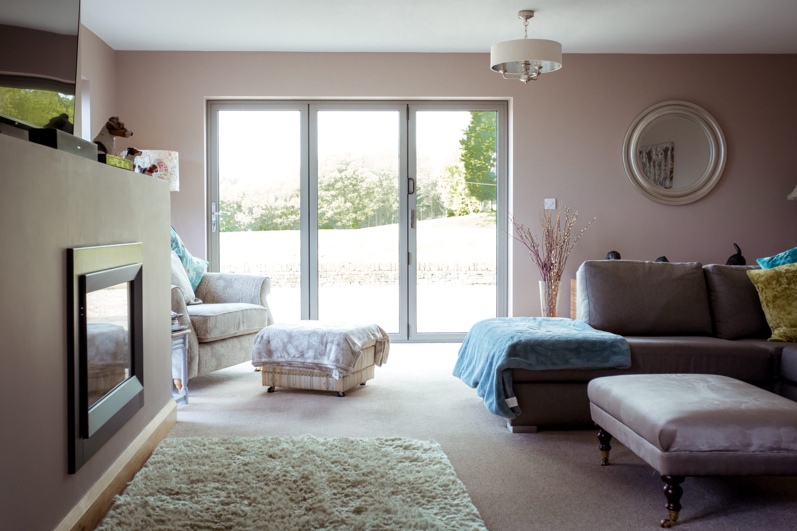 Choose from 2 to 8-panel aluminium bifold doors - ideal for seamless indoor-outdoor living
